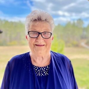 Meet your Posher, Maxine